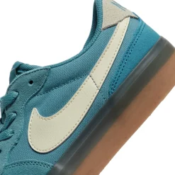 Nike SB Womens Zoom Pogo Plus