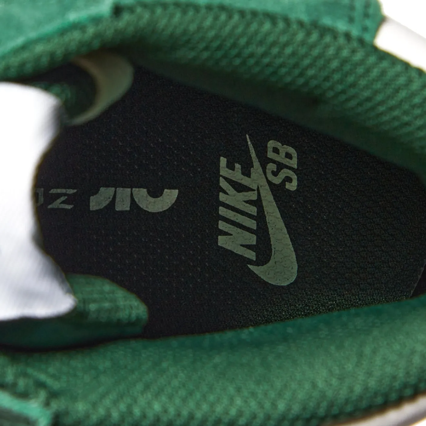 Nike SB Zoom Blazer Mid