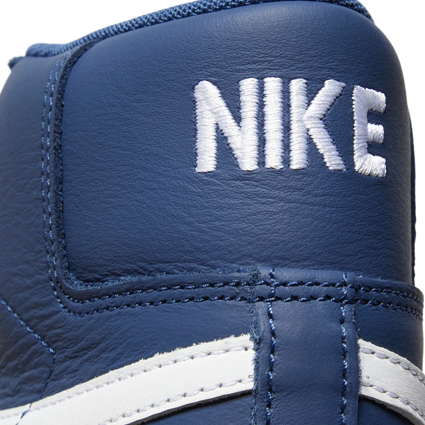 Nike SB Zoom Blazer Mid
