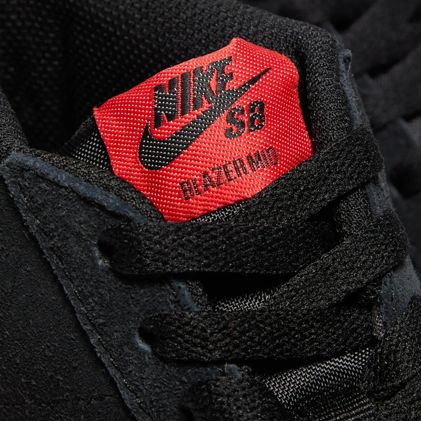 Nike SB Zoom Blazer Mid