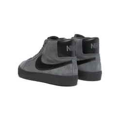 Nike SB Zoom Blazer Mid