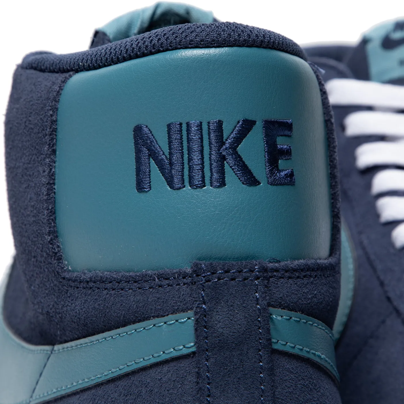 Nike SB Zoom Blazer Mid