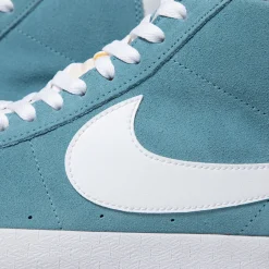 Nike SB Zoom Blazer Mid
