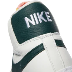 Nike SB Zoom Blazer Mid ISO