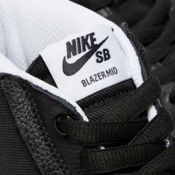 Nike SB Zoom Blazer Mid PRM Plus