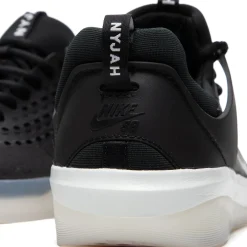 Nike SB Zoom Nyjah 3