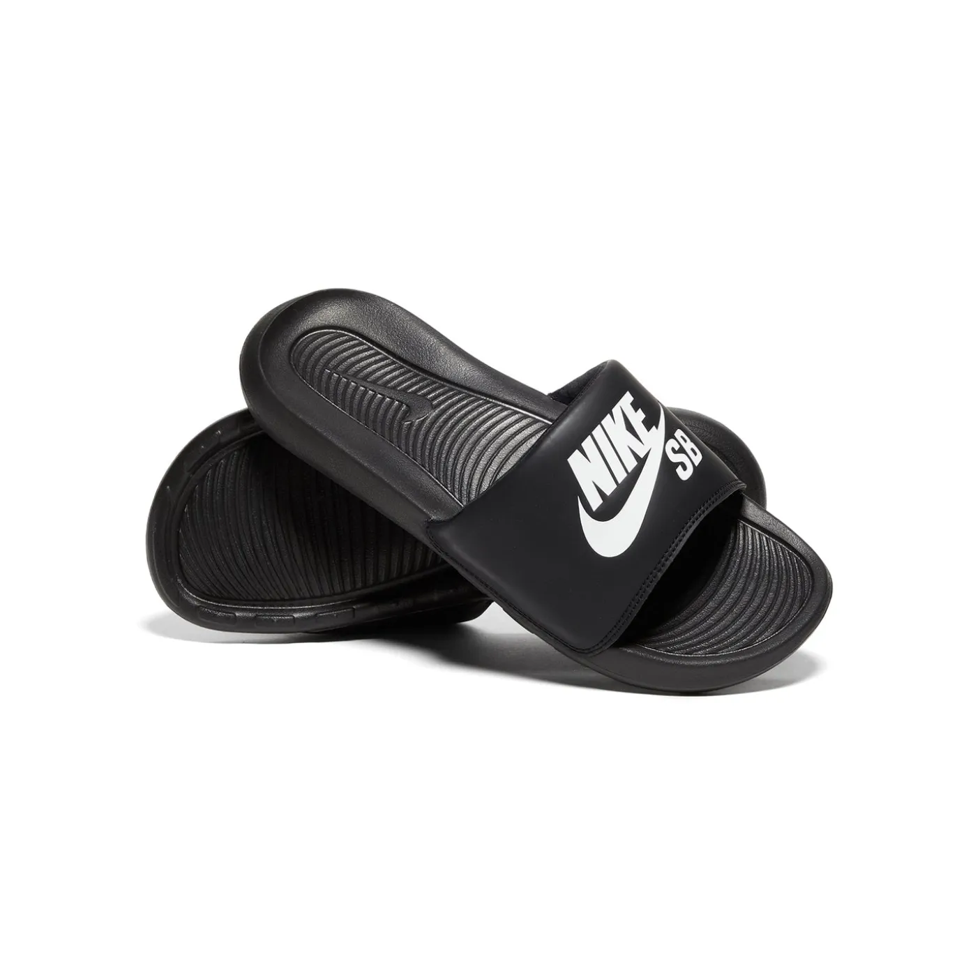 Nike Victori One