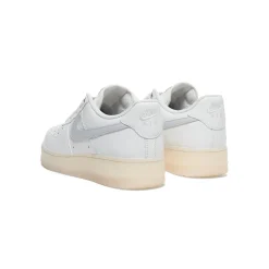 Nike Womens Air Force 1 '07