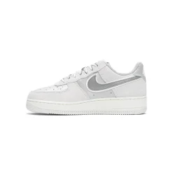 Nike Womens Air Force 1 '07 LX