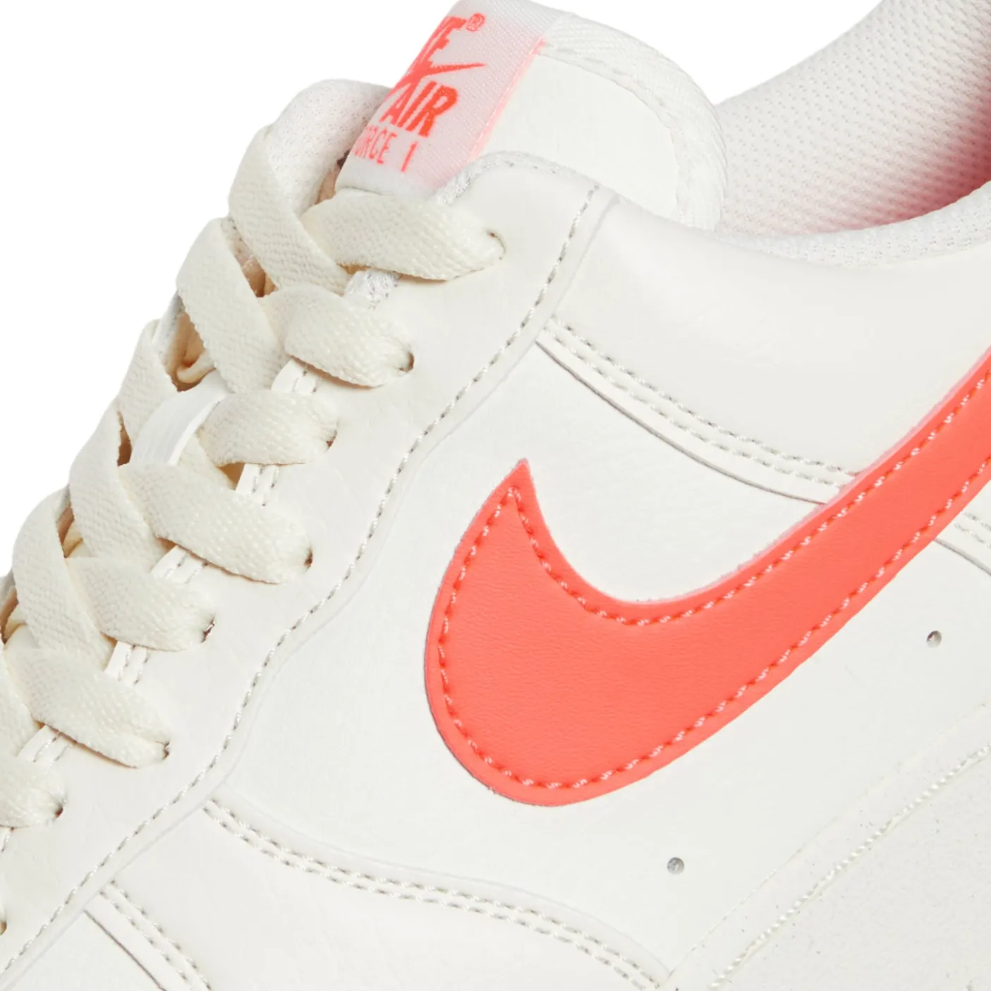 Nike Womens Air Force 1 '07 Next Nature