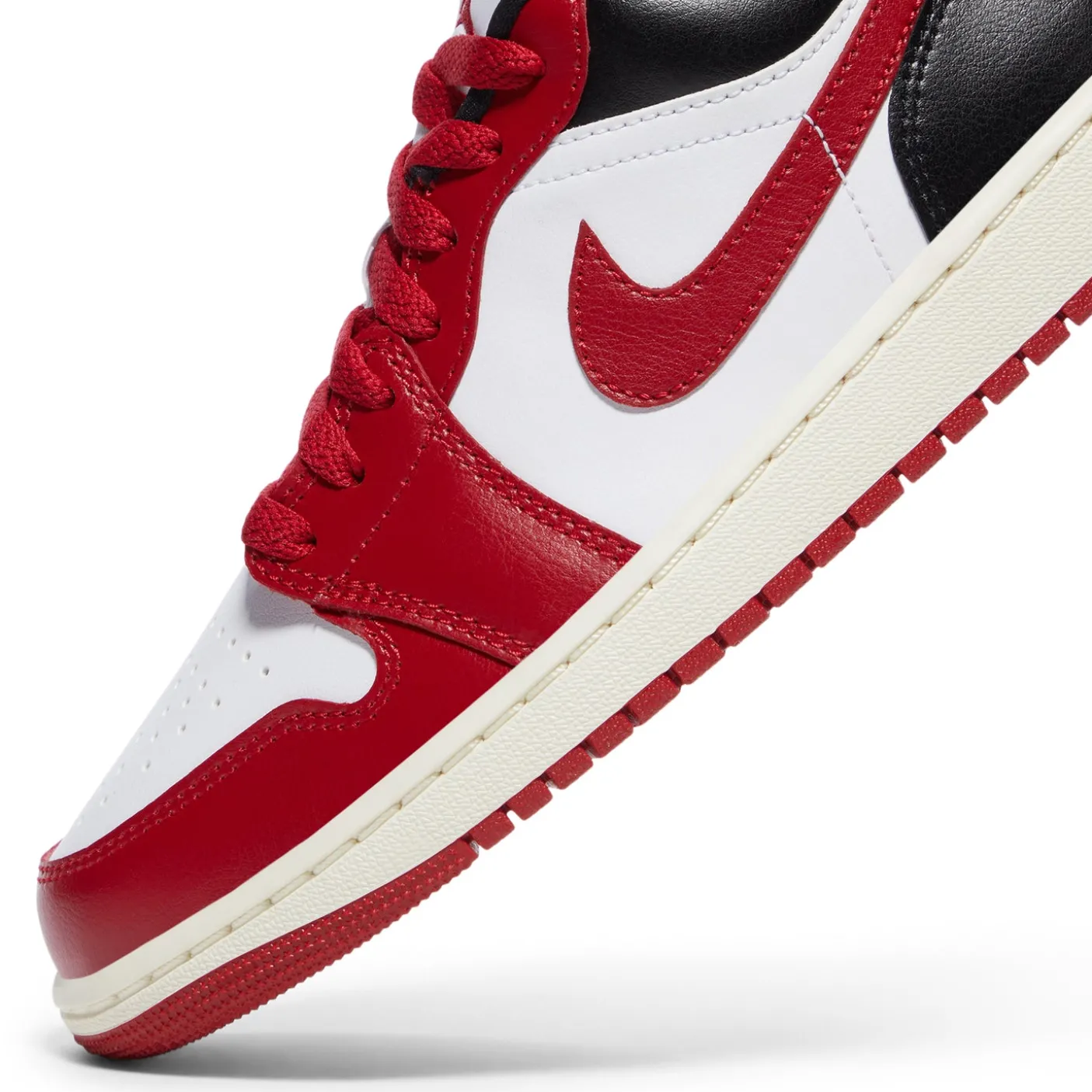 Nike Womens Air Jordan 1 Low