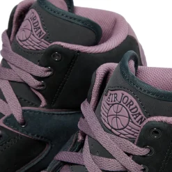 Nike Womens Air Jordan 2 Retro