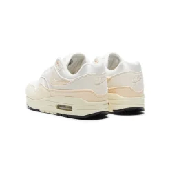 Nike Womens Air Max 1
