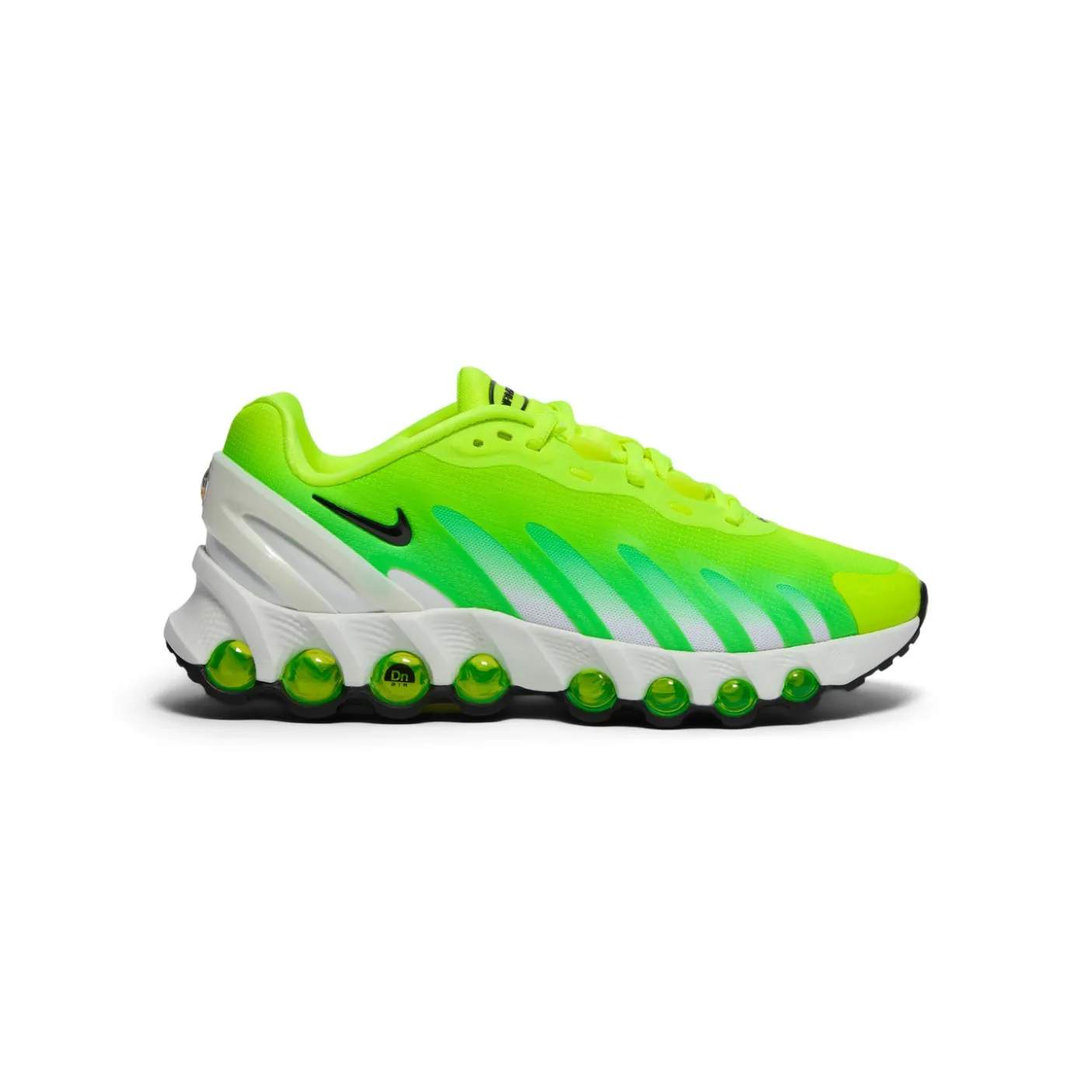 Nike Womens Air Max DN8