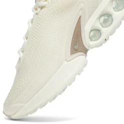 Nike Womens Air Max DN SE