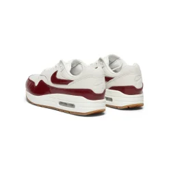 Nike Womens Air Max LX