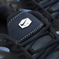 Nike Womens Air Max Plus Drift