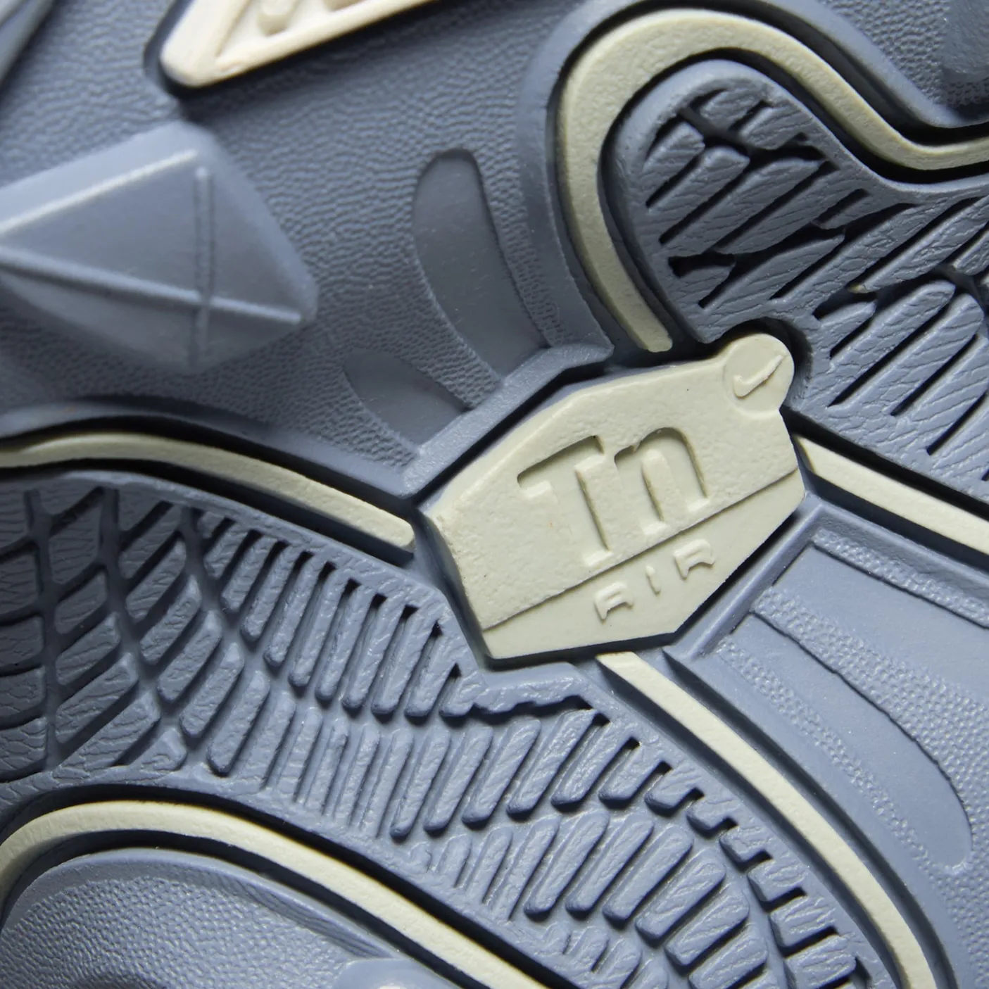 Nike Womens Air Max Plus Drift
