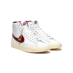 Nike Womens Blazer Low '77 SE