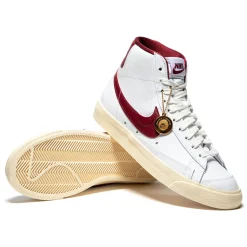 Nike Womens Blazer Low '77 SE