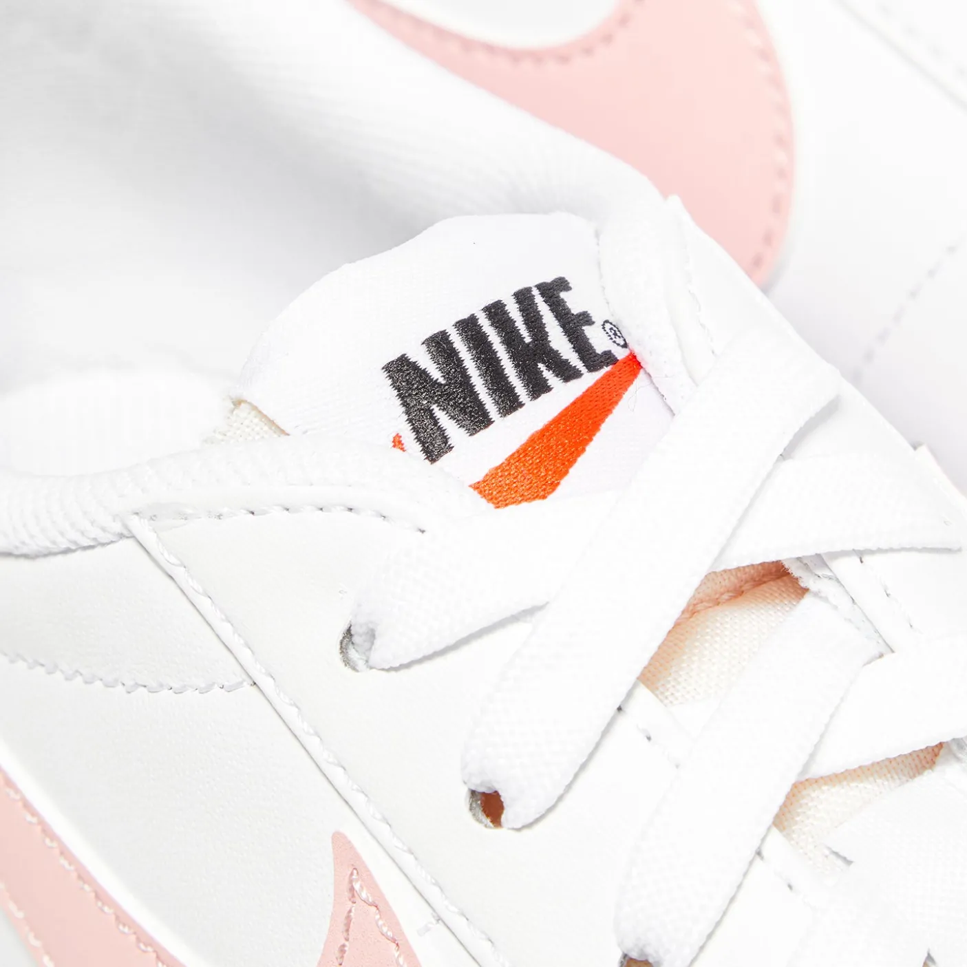 Nike Womens Blazer Low Platform