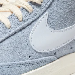 Nike Womens Blazer Mid '77 Vintage