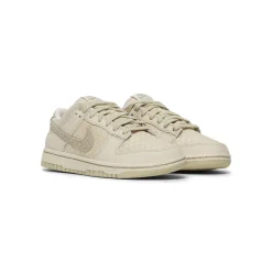 Nike Womens Dunk Low