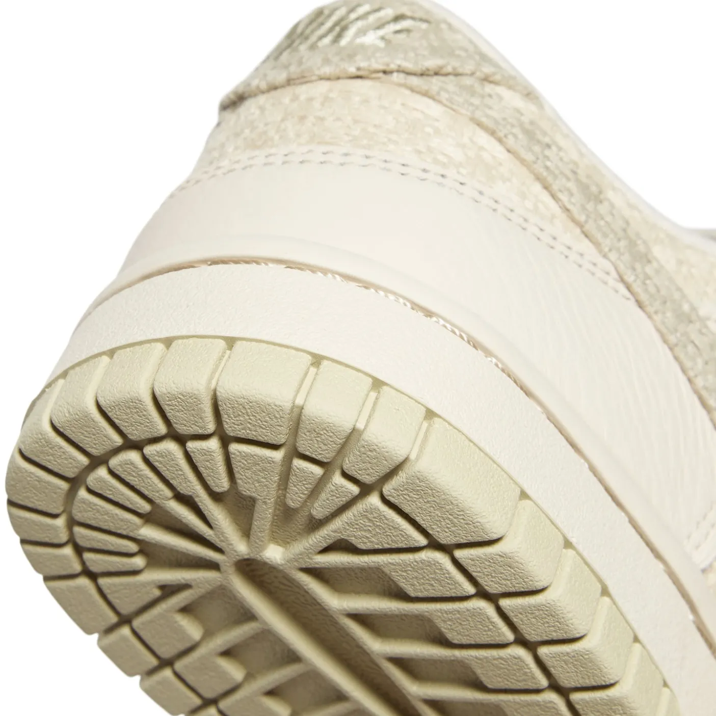 Nike Womens Dunk Low