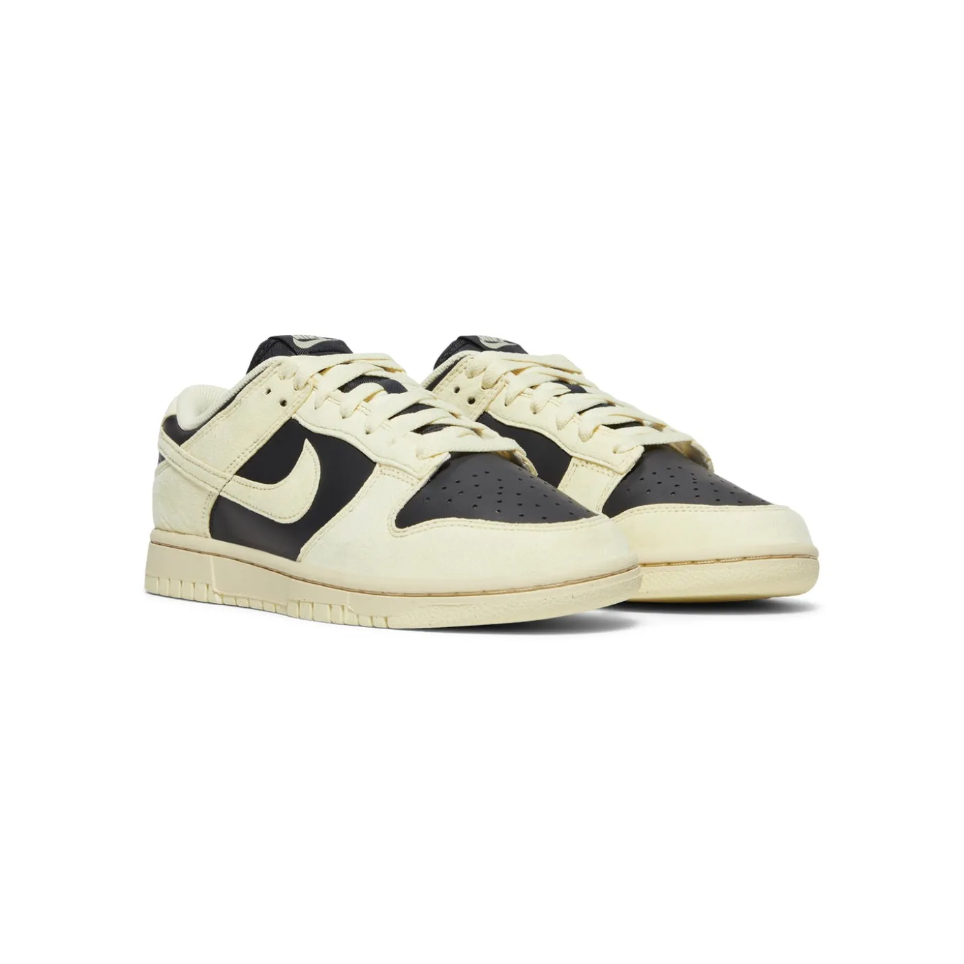 Nike Womens Dunk Low