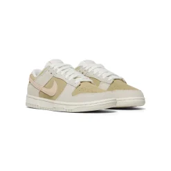 Nike Womens Dunk Low