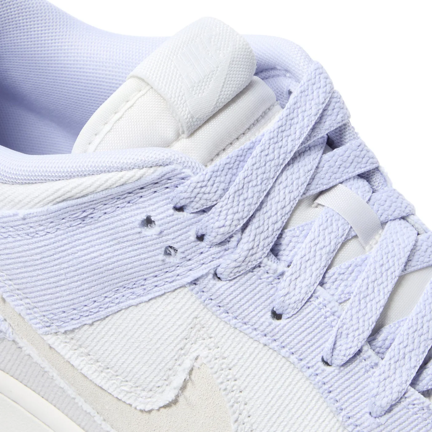 Nike Womens Dunk Low