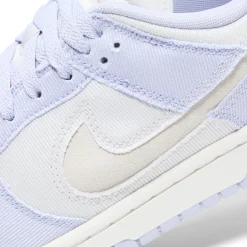 Nike Womens Dunk Low