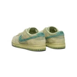 Nike Womens Dunk Low