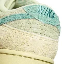 Nike Womens Dunk Low