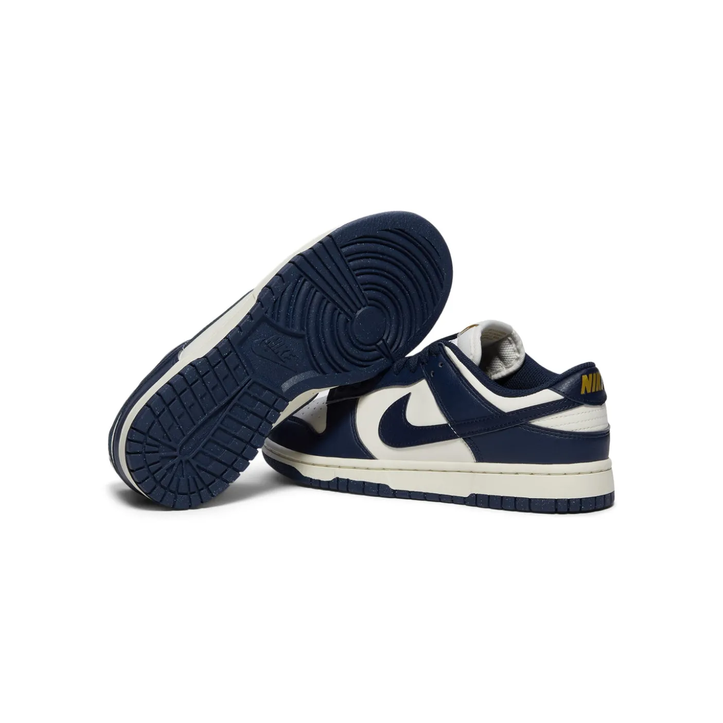 Nike Womens Dunk Low NN