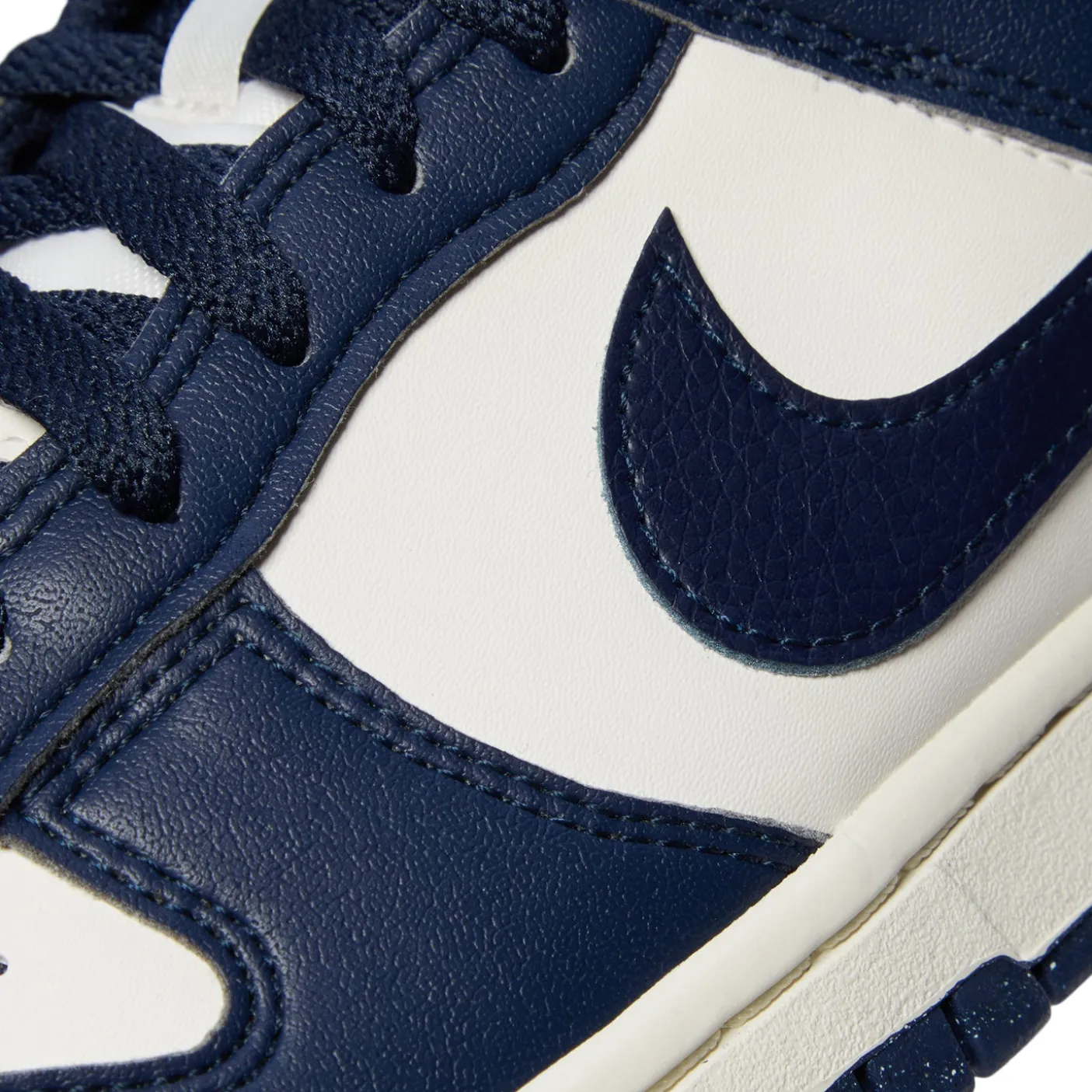 Nike Womens Dunk Low NN