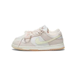 Nike Womens Dunk Low Premium