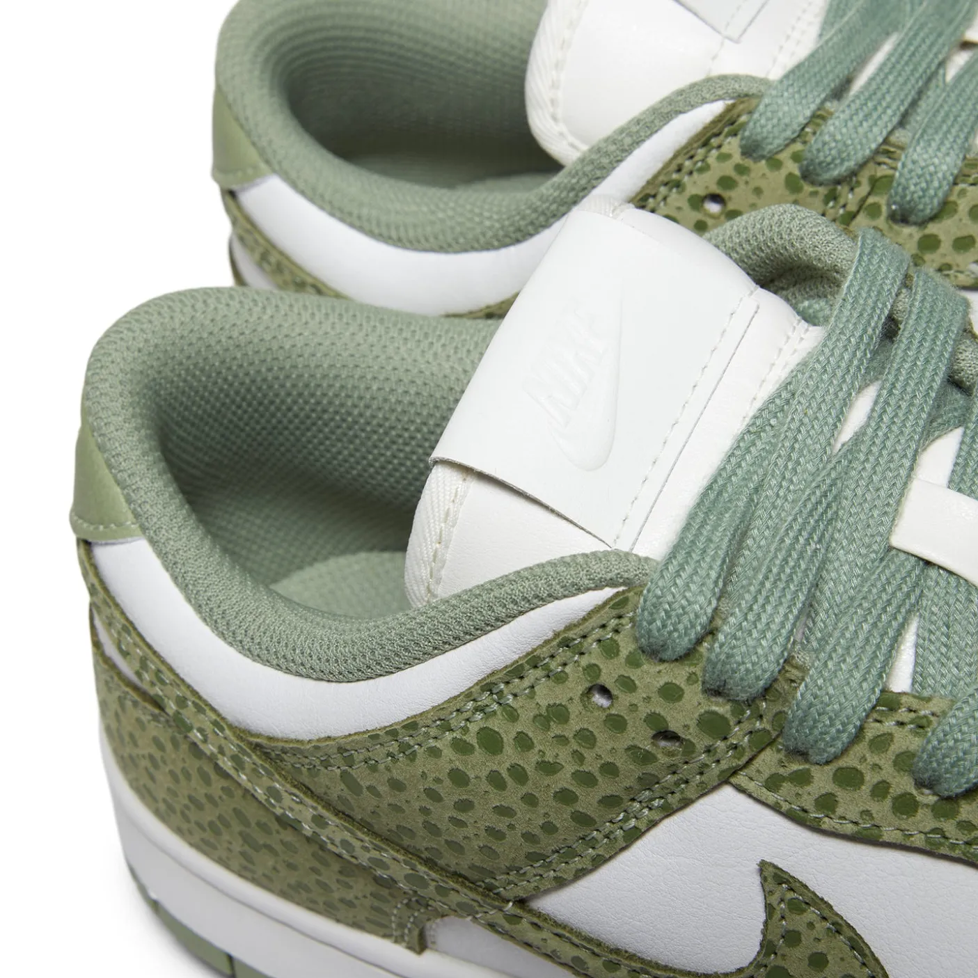 Nike Womens Dunk Low PRM
