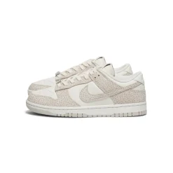 Nike Womens Dunk Low PRM