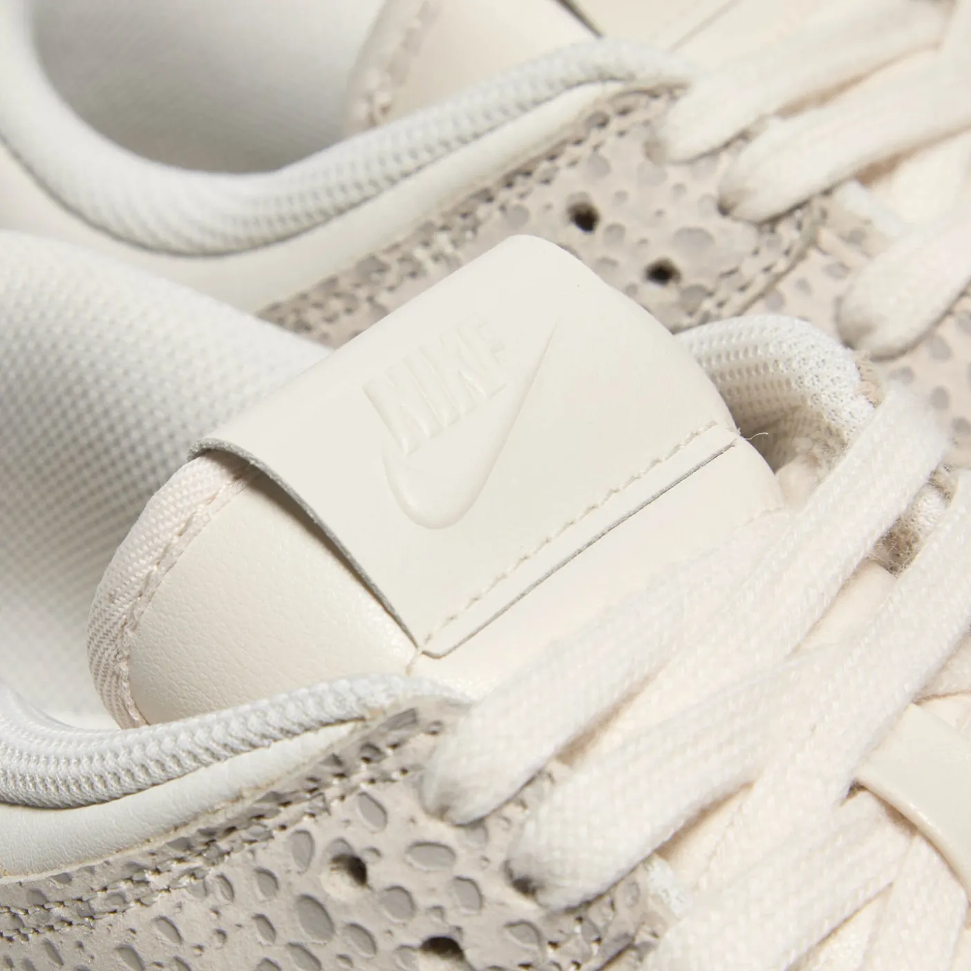 Nike Womens Dunk Low PRM