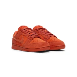 Nike Womens Dunk Low SE