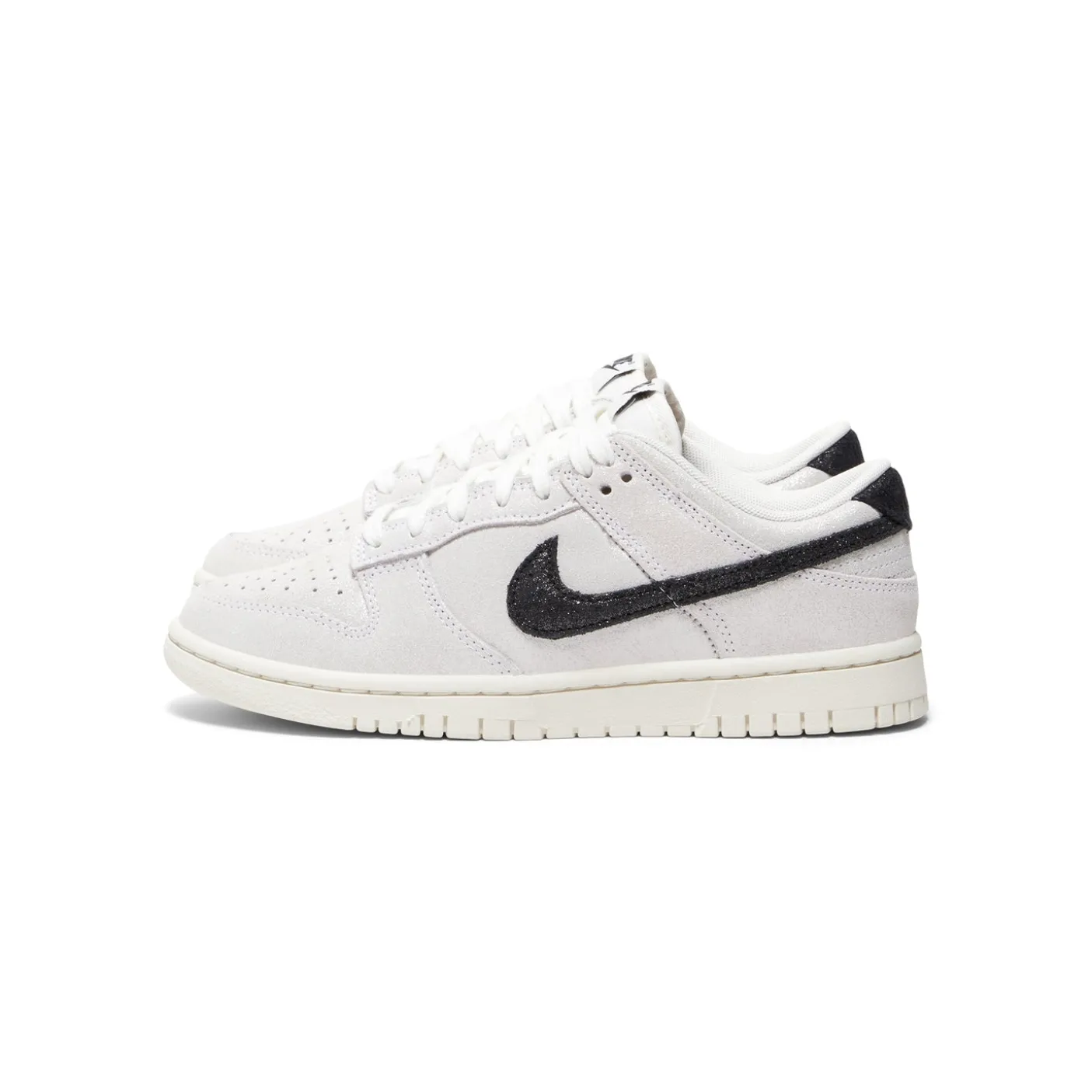 Nike Womens Dunk Low SE