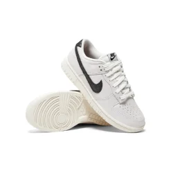 Nike Womens Dunk Low SE