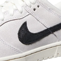 Nike Womens Dunk Low SE