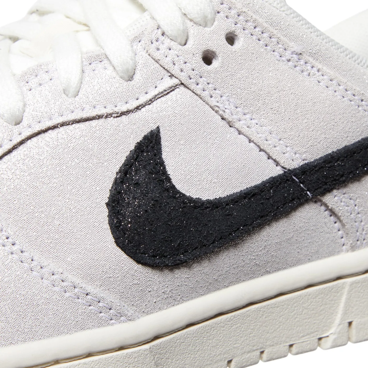 Nike Womens Dunk Low SE