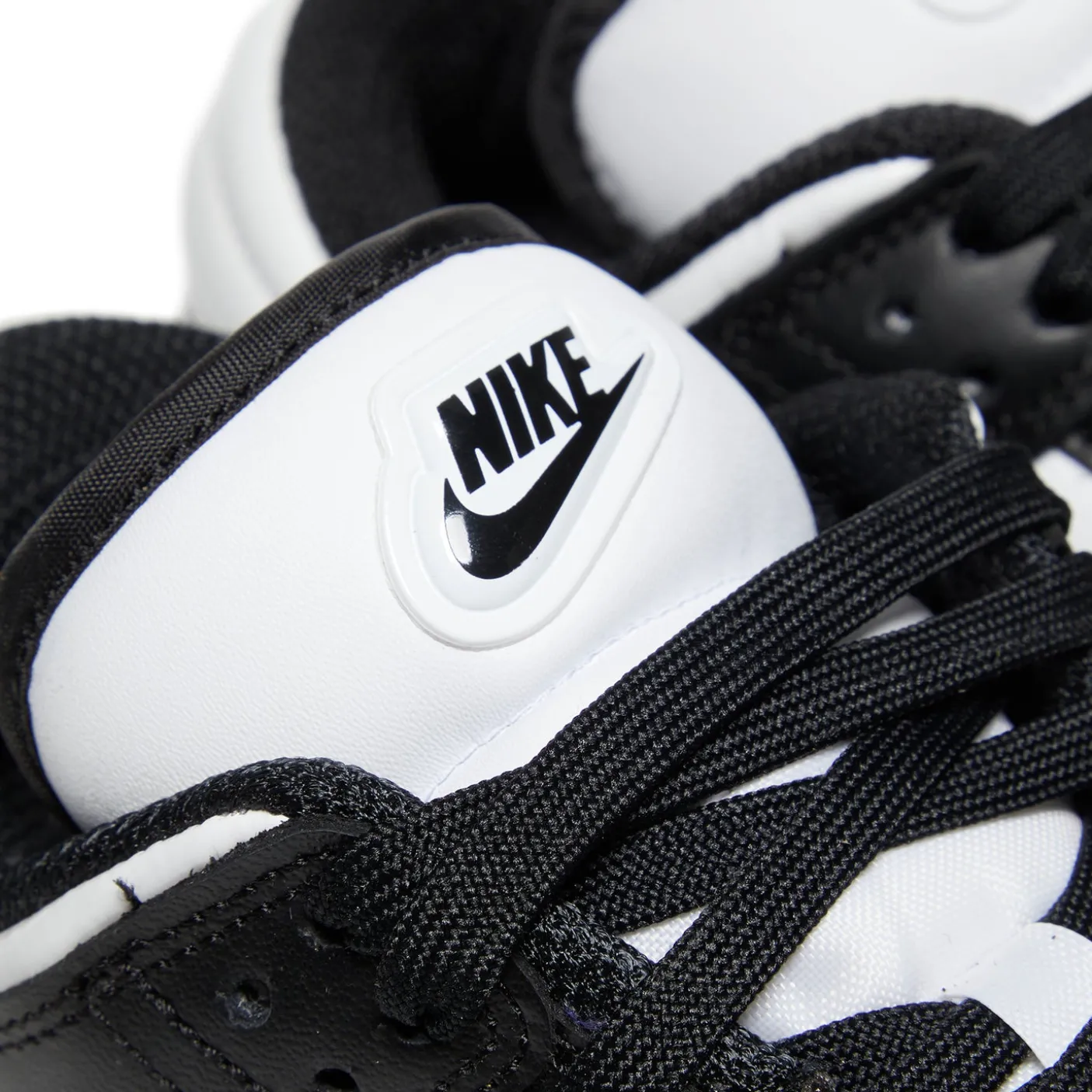Nike Womens Dunk Low Twist