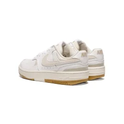 Nike Womens Gamma Force