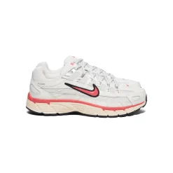 Nike Womens P-6000