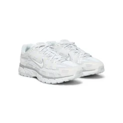 Nike Womens P-6000