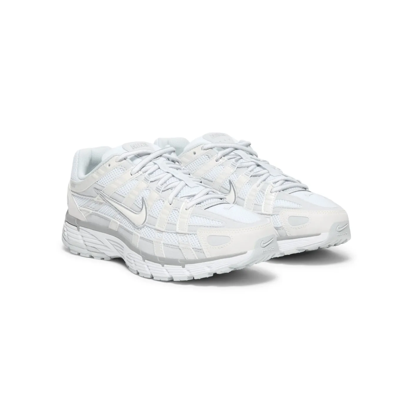 Nike Womens P-6000